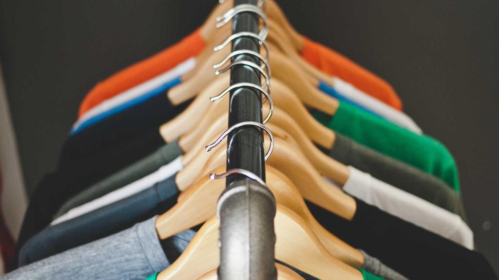 混合肌熬夜党必看！烟酰胺+分区护理拯救暗沉脸