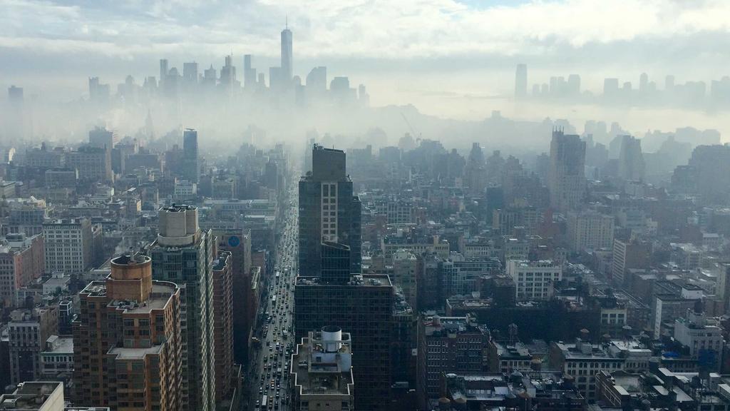 果酸焕肤、敏感肌修复与防晒喷雾：科学护肤成分全解析