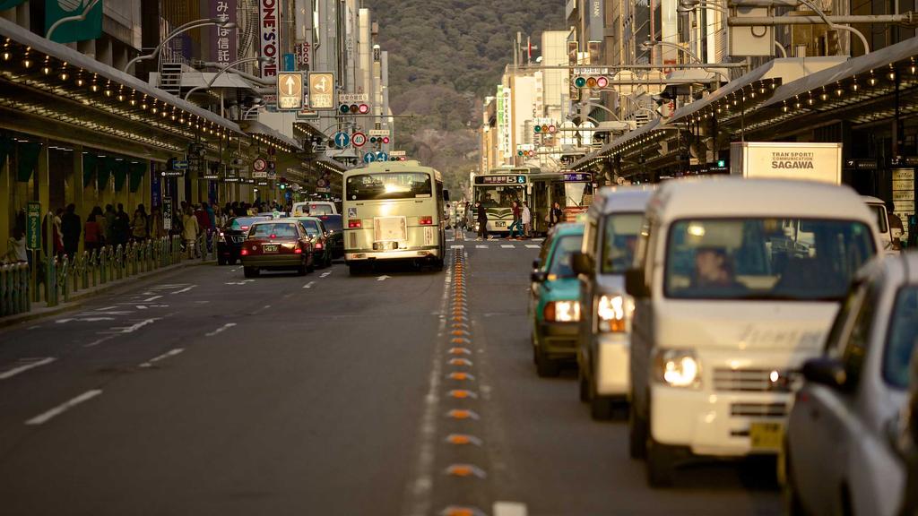 科学美白+抗老+净肤：解锁胶原蛋白、淡斑与黑头的终极攻略