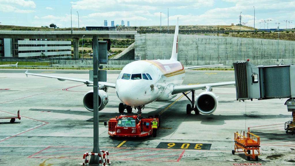 科学护肤三步曲：卸妆、清洁、防晒喷雾全攻略